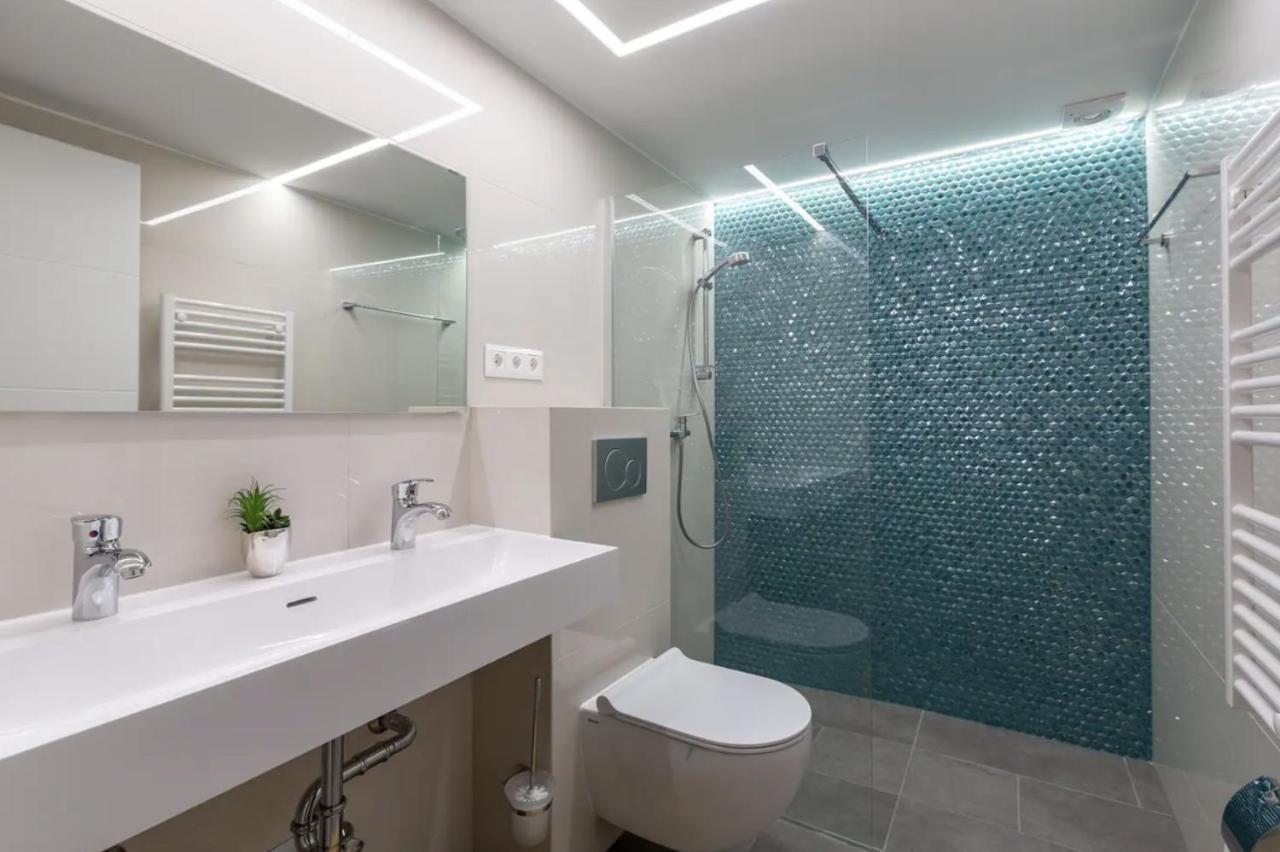 Premium Apartment By Hi5-King Street'S Luxury Budapest Exterior foto